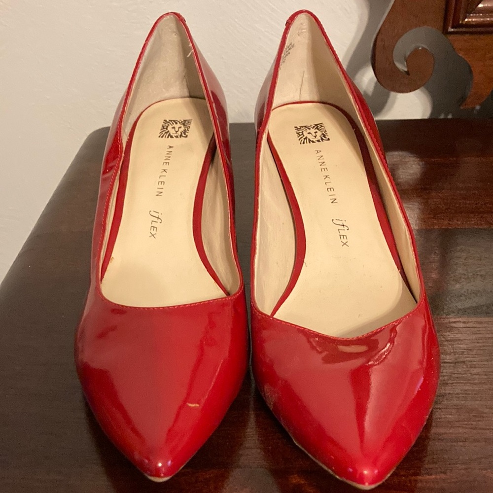 Anne Klein iflex (new) Size 7  2” heel.             Red Patent Leather